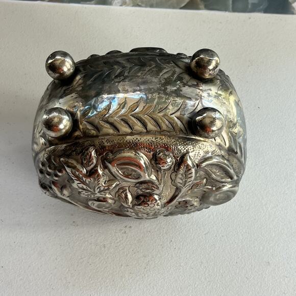 Open Salt Cellar Dish Repousse Floral Design 5.5"x6" - Picture 14 of 15